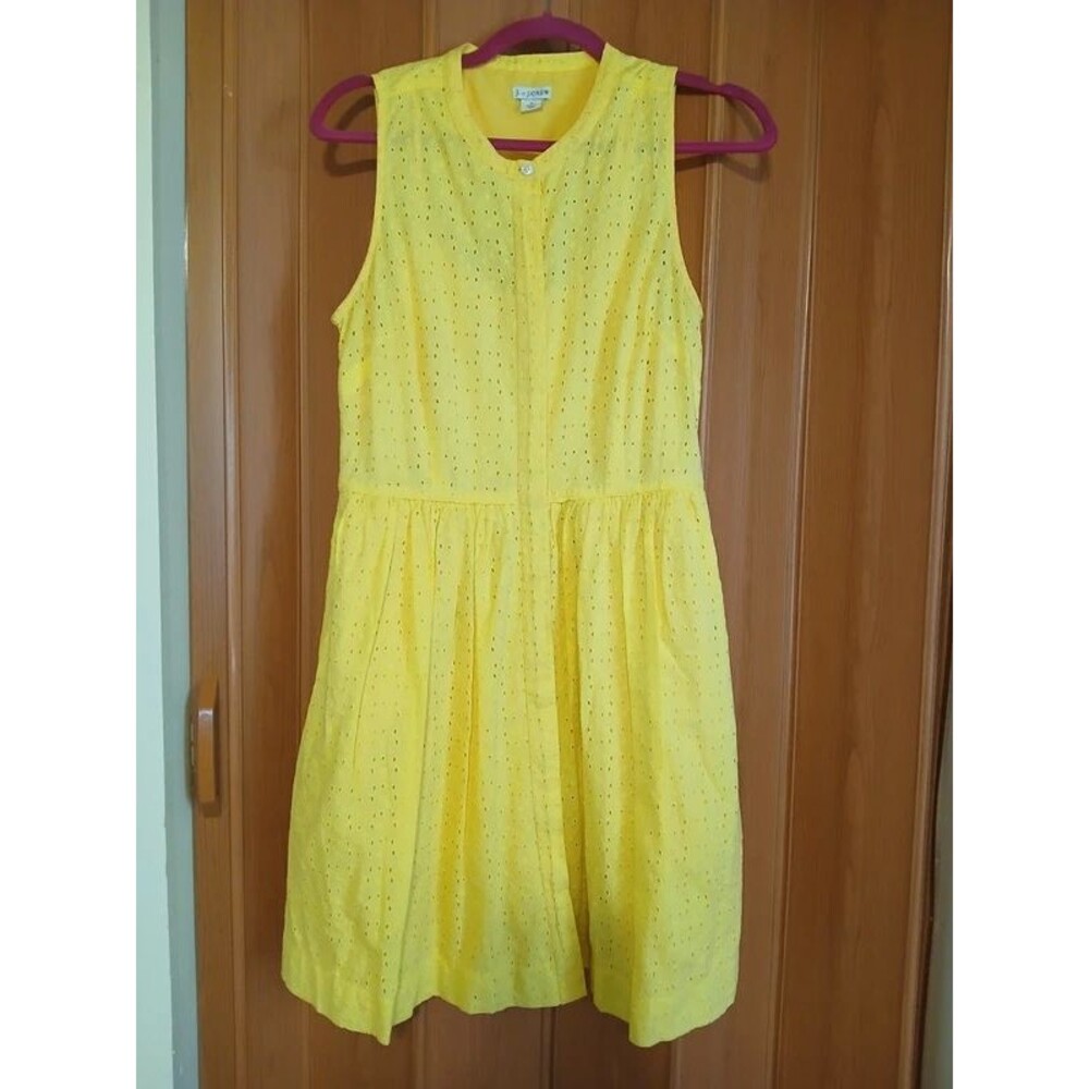 Pretty yellow sundress